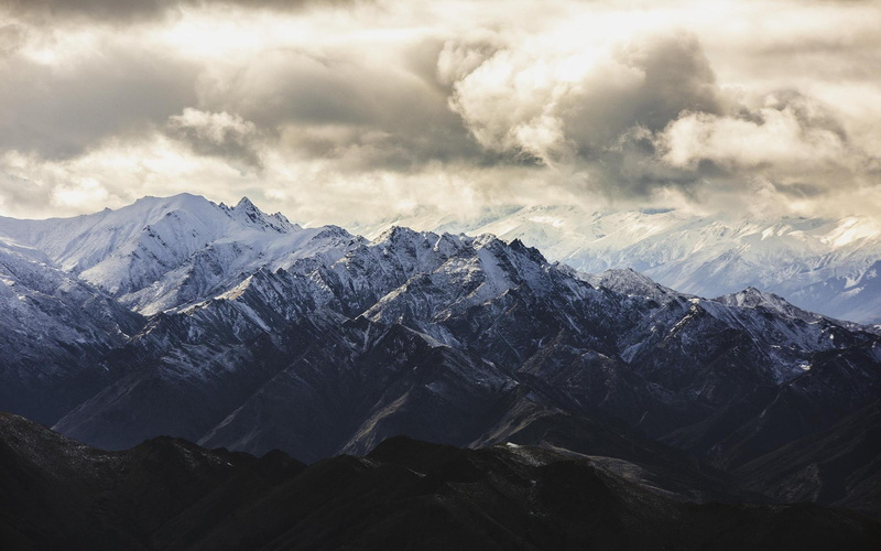 mountain peak, tranquility, no people, beauty in nature, non-urban scene, feel, nature, cold temperature, environment, outdoors, dramatic landscape, mountain
