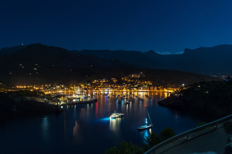 mountain, no people, cultures, mediterranean Sea, white, mediterranean Countries, journey, summer, built Structure, city, building Exterior, bridge - Man Made Structure