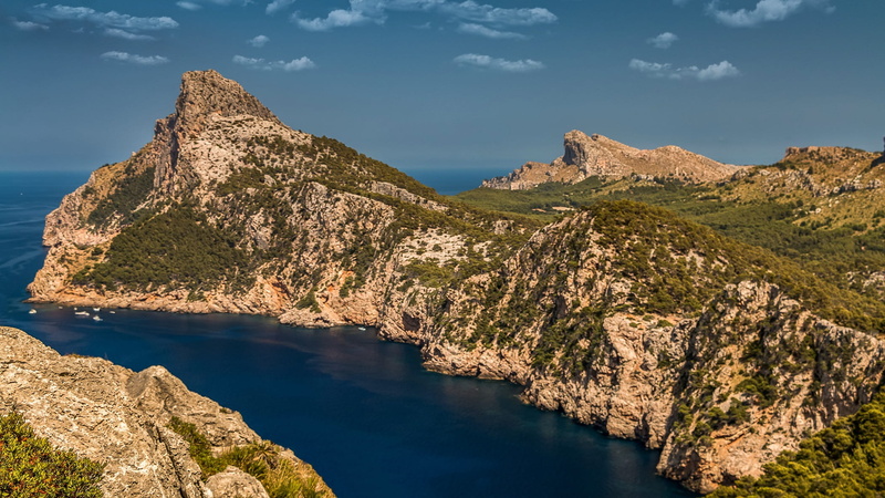 non-urban scene, day, scenics - nature, sea, coast of majorca, land, mountains, sky, the mediterranean sea, mountain, tranquility, beauty in nature, rock - object