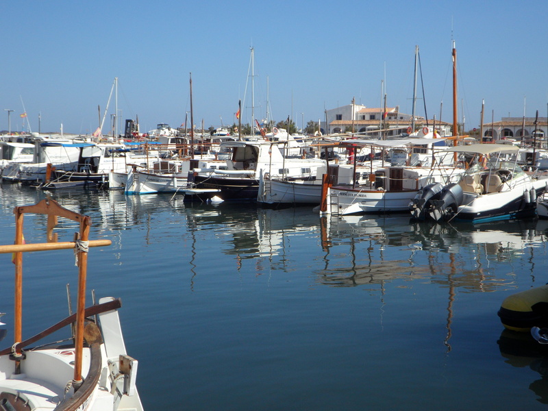 mallorca, boot, day, nature, water reflection, no people, moored, clear sky, harbor, mediterranean, Sailing Boats, reflection, ships, pole, mode of transportation