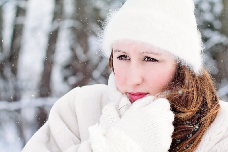 portrait, frigid, snowing, woman, glove, cap, hat, body part, zing, frost, women, one person, season, focus on foreground, snow, christmas, warm clothing