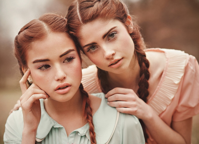 pigtails, looking at viewer, group of women, women, braids, Ona Morgan, brunette, 1080P