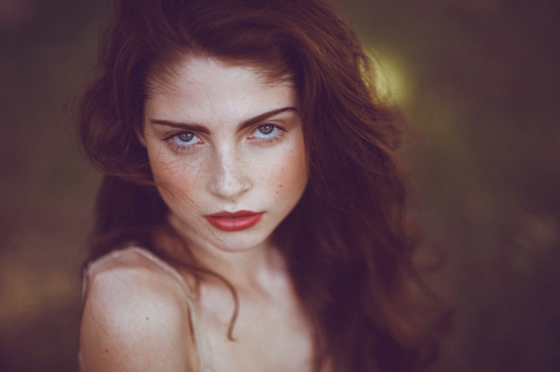1080P, women, looking at viewer, freckles, face, red lipstick, portrait, brunette, Ona Morgan