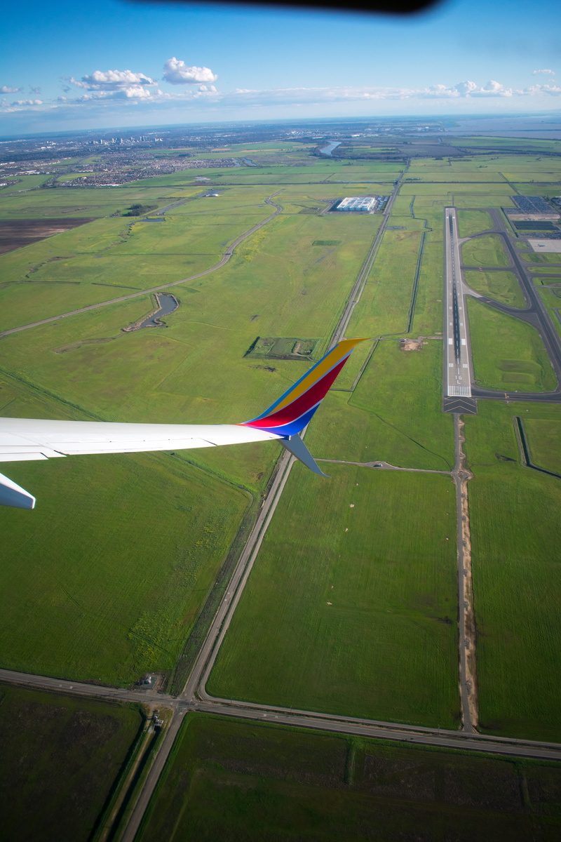 scenics - nature, airliner, no people, airplane, environment, leisure activities, tranquil scene, sacramento, outdoors, animal, glider, landing, 5K, tranquility