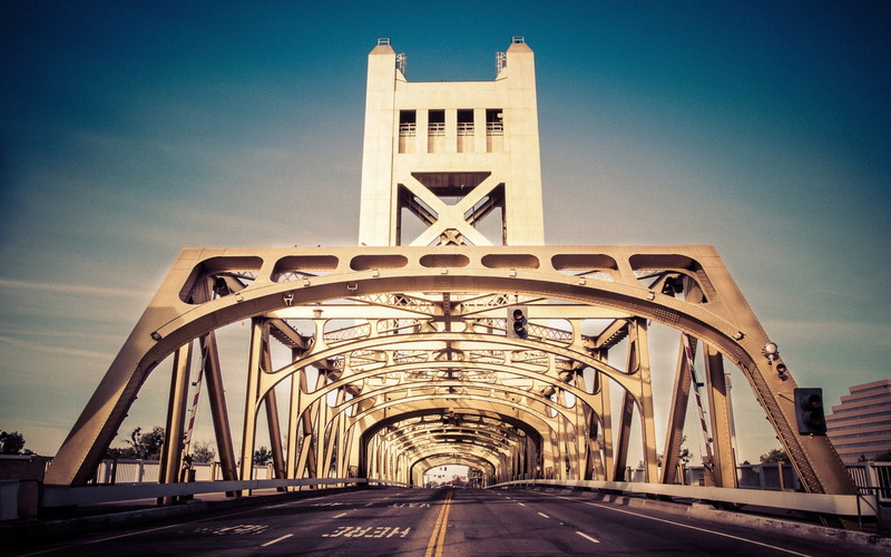 day, outdoors, architecture, sign, high, diminishing perspective, symbol, marking, sacramento, nature, connection, the way forward, built structure, wal