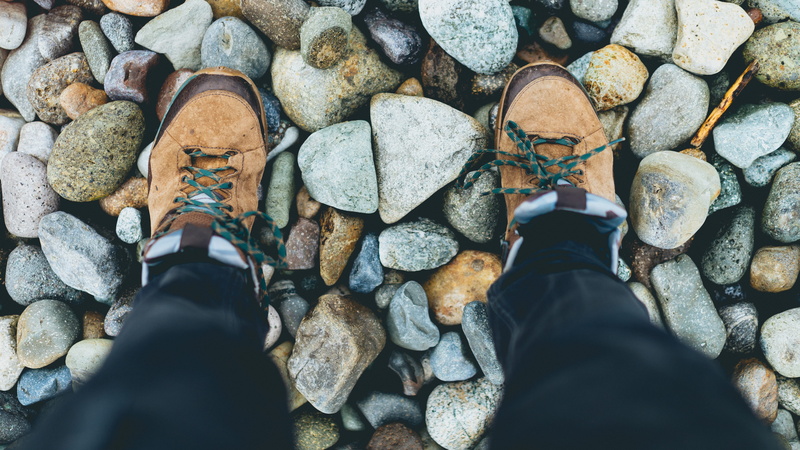 human body part, 5K, human limb, leisure activity, real people, shoes, day, human leg, rocks, stone - object, view, pebble, standing, nature, body part