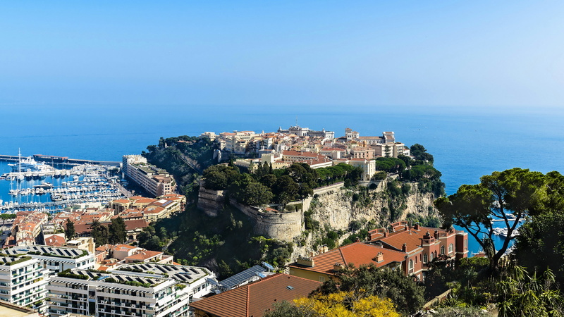 coast, home, Monaco, rocks, sea, the city, the view from the top, piers, 2K, horizon