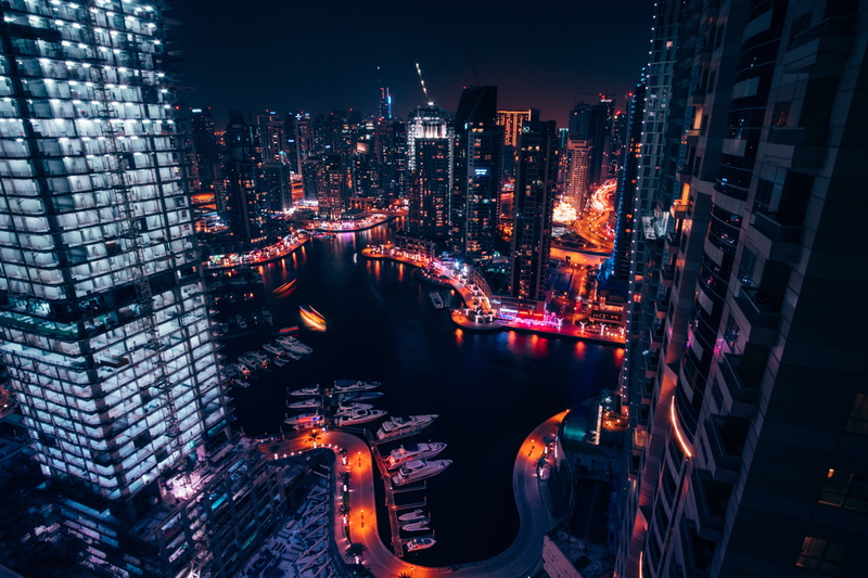 high angle view, city Life, financial District, traffic, water, built Structure, tall - High, architecture, crowded, river, skyscraper, office building exterior