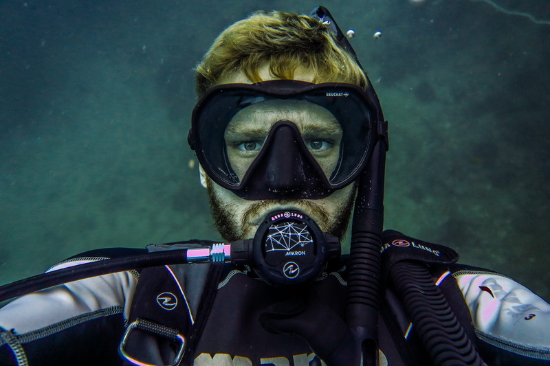 taking, sportswear, ocean, person, men, blue, nature, water, technology, adventure, 5K, underwater, male, diver, scuba Diving, equipment, sea, scuba gear