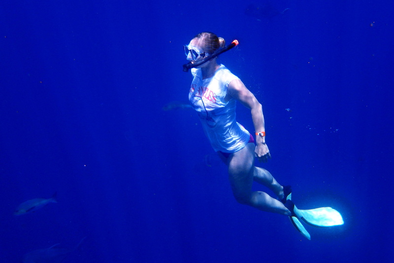 outdoors, 4K, swimming, girl, dive, diving equipment, snorkeling, mermaid, near, underwater, full length, swim, eyewear, undersea, sport, the water, underwater diving