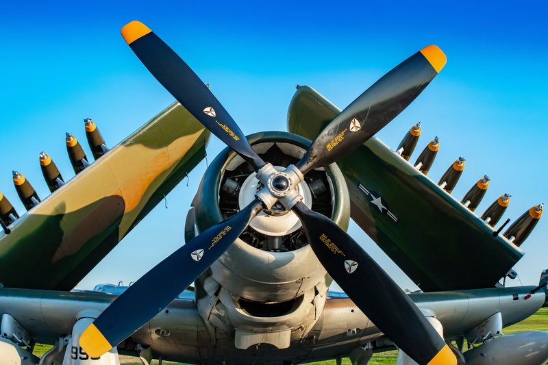 outdoors, 5K, propeller, ww2, airplane, sky, nature, airshow, transportation, army, blue, jet engine, engine, no people, vintage, mode of transportation