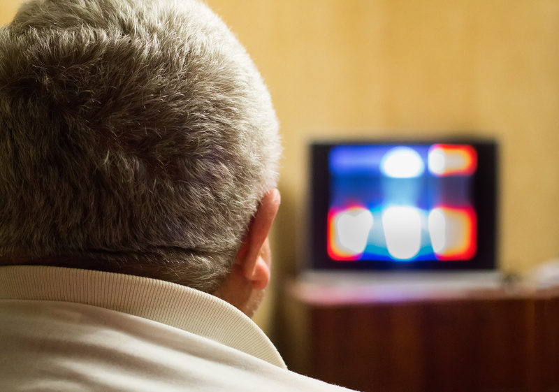 watching tv, inside, adult, show, headshot, leisure, idleness, depression - sadness, indoors, men, white, tv, aging, 4K, hobby, loneliness, vacation, pastime
