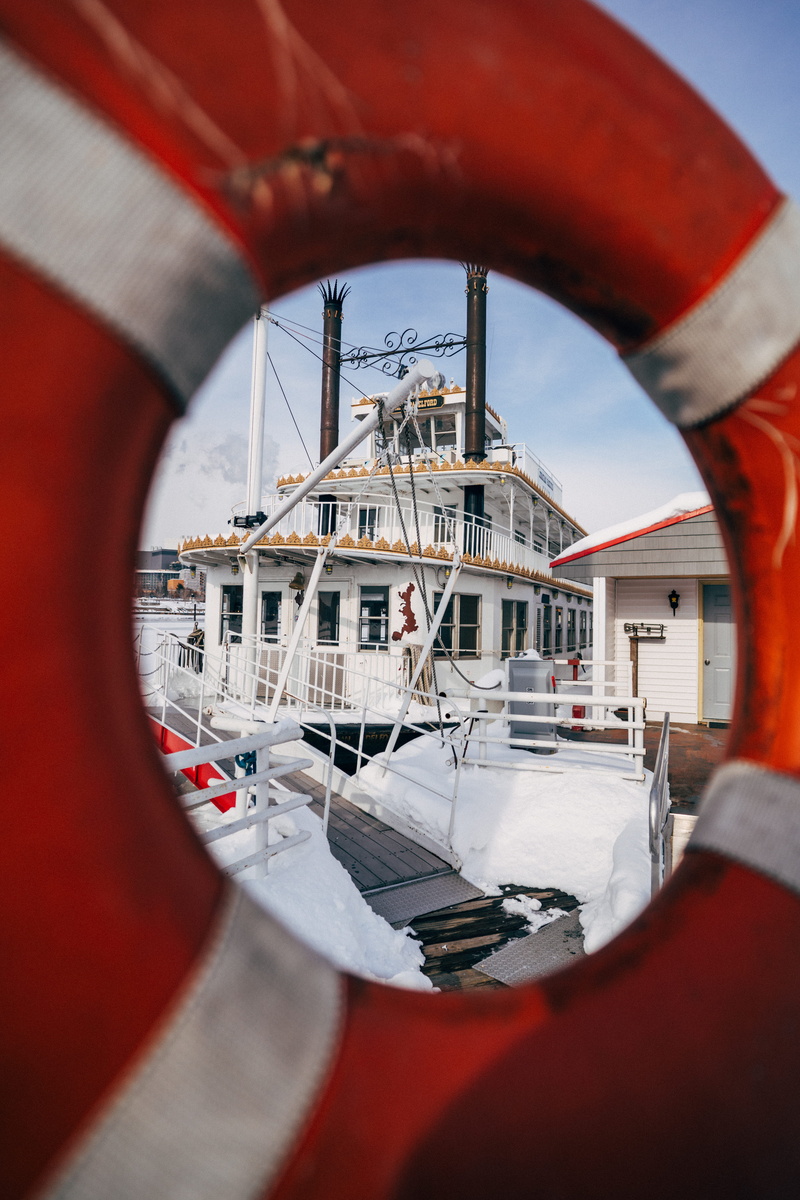sky, nautical vessel, travel destinations, pier, 5K, urban, harbor, day, people, inflatable, dock, port, mode of transportation, built structure, outdoors