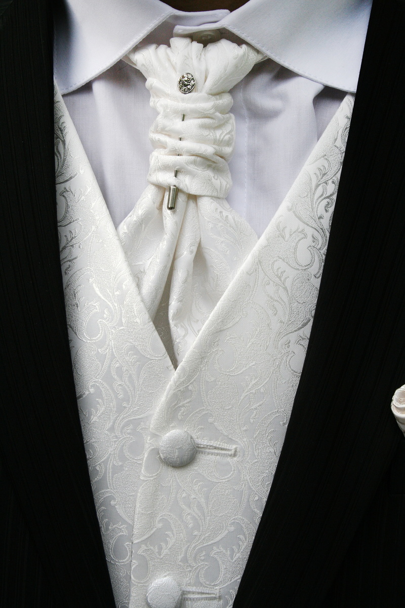 close-up, exclusive, white color, design, representation, low angle view, vest, sculpture, men, decoration, dress, religion, elegance, pattern, white, indoors
