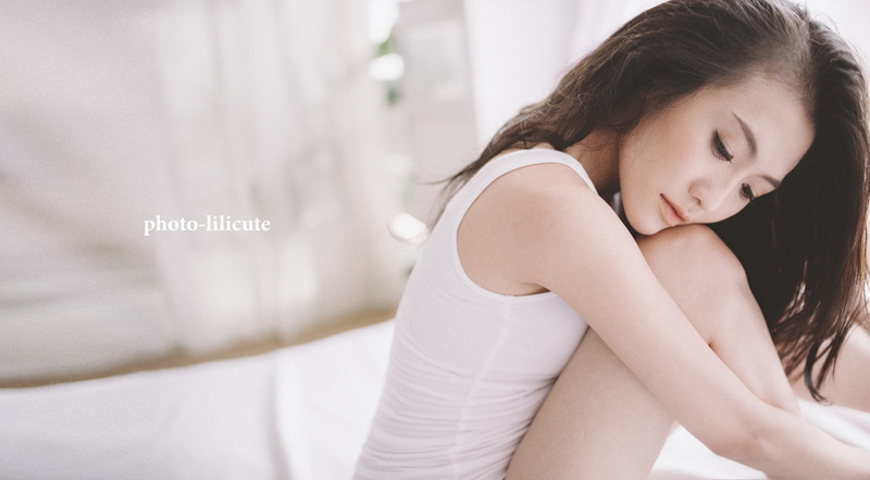 sadness, brown hair, young women, side view, indoors, beautiful woman, one person, adult, three quarter length, child, teenager, young adult, hairstyle