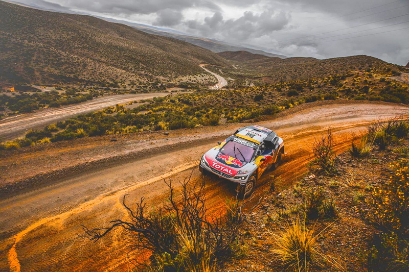 1080P, Sport, Rally, Red Bull, Peugeot 3008 DKR, Sand, The front, Dakar, Race, Peugeot, Speed, Lights, Overcast, Dirt, 3008, DKR