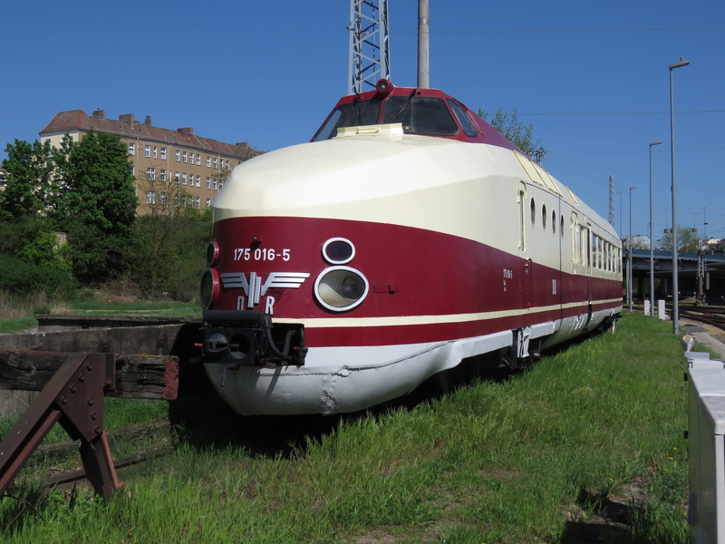 land, mode of transportation, no people, transportation, buffer stop, old, outdoors, train - vehicle, field, track, historically, old train, 4K, travel