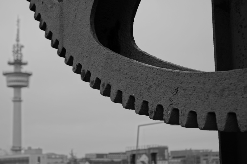 transmission, gears, gearings, close-up, nature, wheel, in a row, metal, clear sky, historically, built structure, machine, gear, building exterior, outdoors