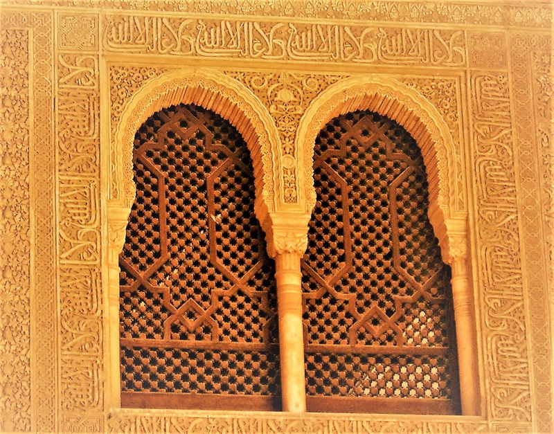 carving - craft product, old, pattern, history, built structure, bas relief, religion, design, floral pattern, art and craft, indoors, architecture, craft