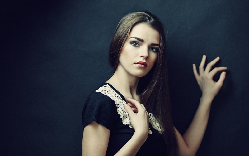 women, 1080P, beautiful woman, beautiful girl pic 1920x1200, portrait, indoors, studio shot, elegance, beauty, adult, hair, young women, glamour, luxury
