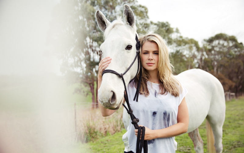 domestic animals, young adult, one animal, horse, standing, one person, 1080P, pets, mammal, animal, holding, tree, beautiful girl pic 1920x1200, animal wildlife
