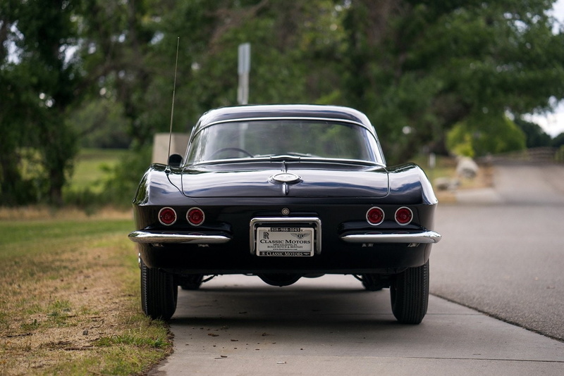 driving, car, land vehicle, retro styled, luxury, journey, tree, plant, black, city, 720P, cars, Vehicle, mode of transportation, architecture, road, motor vehicle