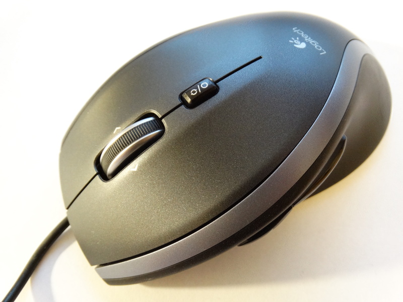 scrolling, electrical equipment, black, logitech, mouse, optical, computer mouse, studio shot, no people, white background, 5K, business, steel, indoors