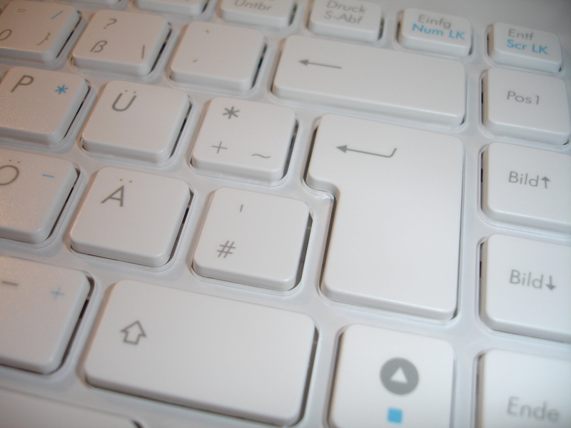 full frame, keyboard, backgrounds, 2K, no people, technology, letter, computer keyboard, computer key, computer part, indoors, text, laptop, white, input device