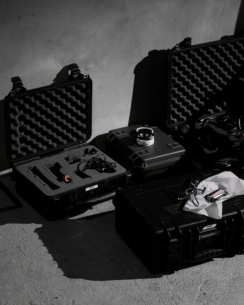 digital camera, blackout, luggages, music, control, simplicity, 2K, still life, monochrome, black and white, cases, camera - photographic equipment, black case