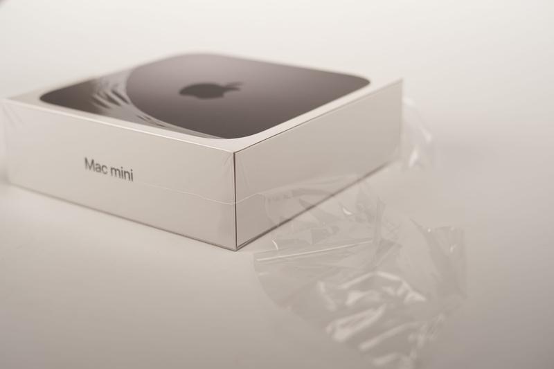 box, studio shot, ipod, vegetable, 5K, single object, technology, adapter, cardboard, connection, box - container, focus on foreground, security, cell phone