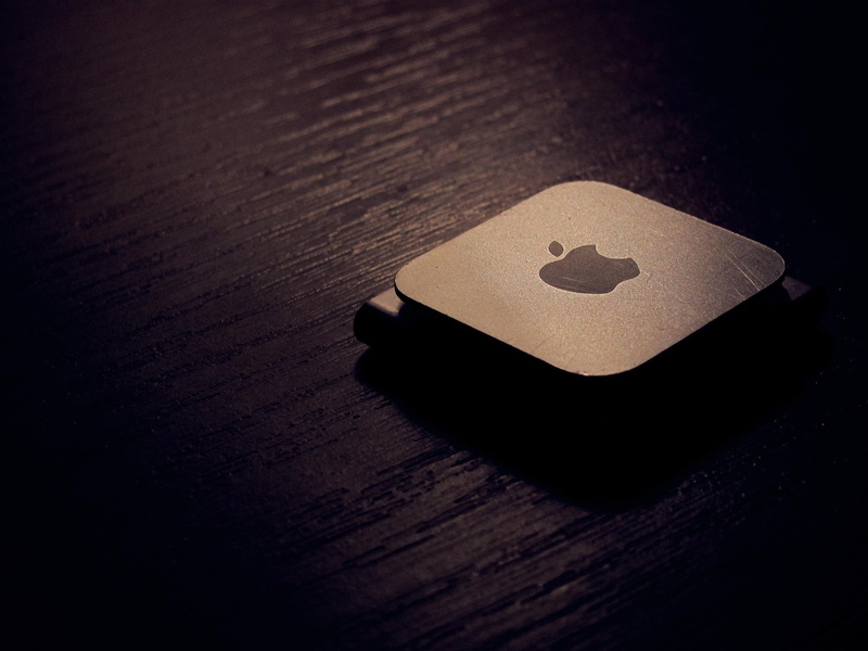brown, emotion, Computers, no people, 2K, Apple, love, shape, high angle view, shuffle, two objects, indoors, single object, wood - material, sunlight