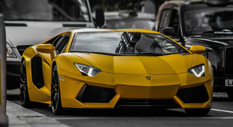 Black, street, City, public transportation, motor vehicle, no people, traffic, Lamborghini, isolated color, taxi, Yellow, supercar, Luxury, mode of transportation