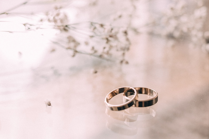 day, copy space, jewelry, nature, focus on foreground, beige, 2K, reflections, celebration, reflection, no people, rings, shiny, metal, two, close-up