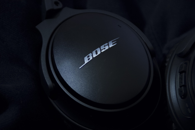5K, tech, start button, technology, transportation, geometric shape, car, no people, sign, text, full frame, black color, circle, western script, communication