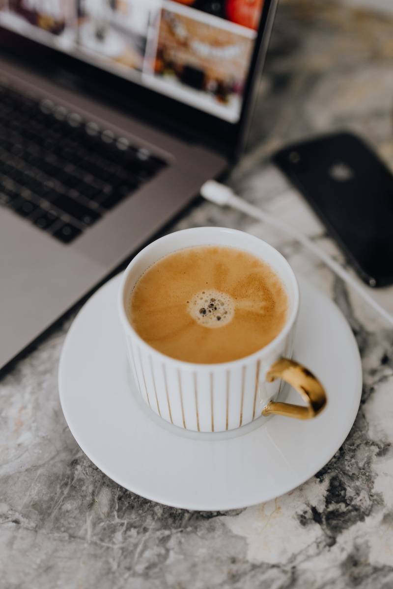 latte, macbook, frothy drink, laptop, food, no people, refreshment, freshness, hot drink, coffee - drink, cup of coffee, coffee, workspace, cup, drink