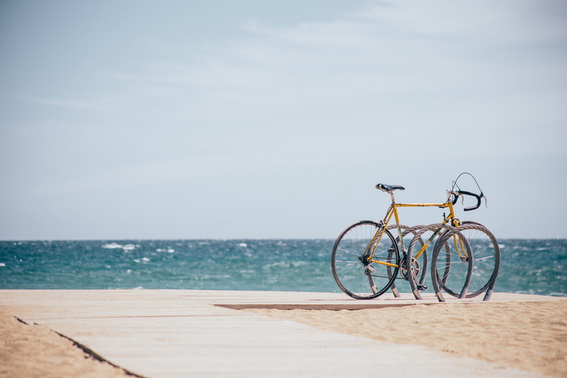 adventure, day, coast, horizon, bike, parked, land vehicle, 2K, land, bicycle, no people, chain, tourism, vacation, gear, tranquil scene, tyres, transportation