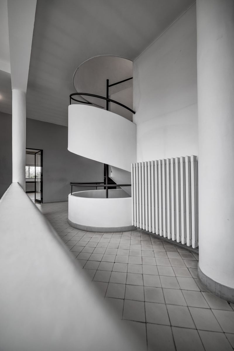 no people, white color, building, absence, flooring, indoors, luxury, black, electric lamp, tiled floor, architecture, black and white, built structure