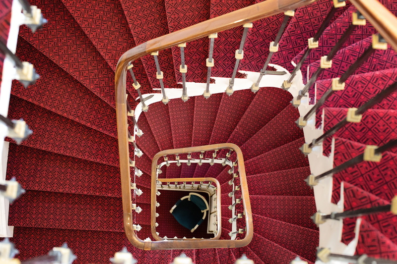 winding, design, directly above, staircase, day, spiral staircase, diminishing perspective, steps and staircases, stairs, winding steps, 5K, brown, built structure