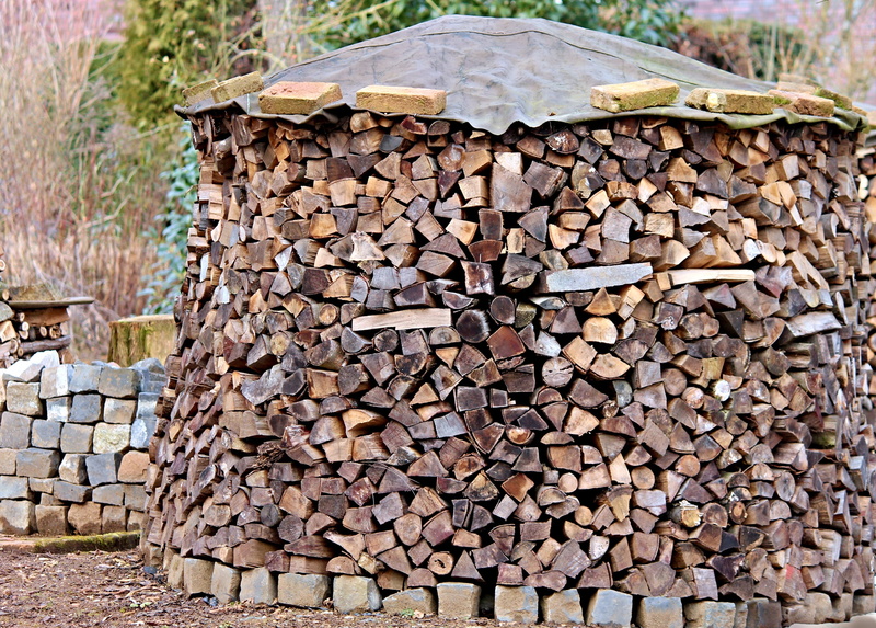 growing stock, combs thread cutting, timber, stack, fuel and power generation, timberyard, wood - material, lumber industry, large group of objects, day