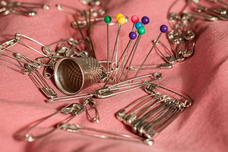 choice, still life, prick, haberdashery, no people, textile, variation, cloth, mending, sewing, multi colored, pins, needle, selective focus, safety pins