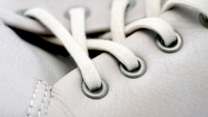 strength, white color, textured, technology, mechanical device, shiny, attached, selective focus, close-up, black, life, knot, alloy, hook, silver colored
