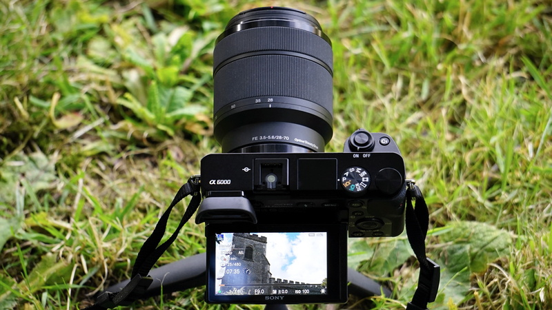 digital, sLR Camera, focus on foreground, device, no people, 4K, tool, green color, nature, photograph, lens - Optical Instrument, digital single-lens reflex camera