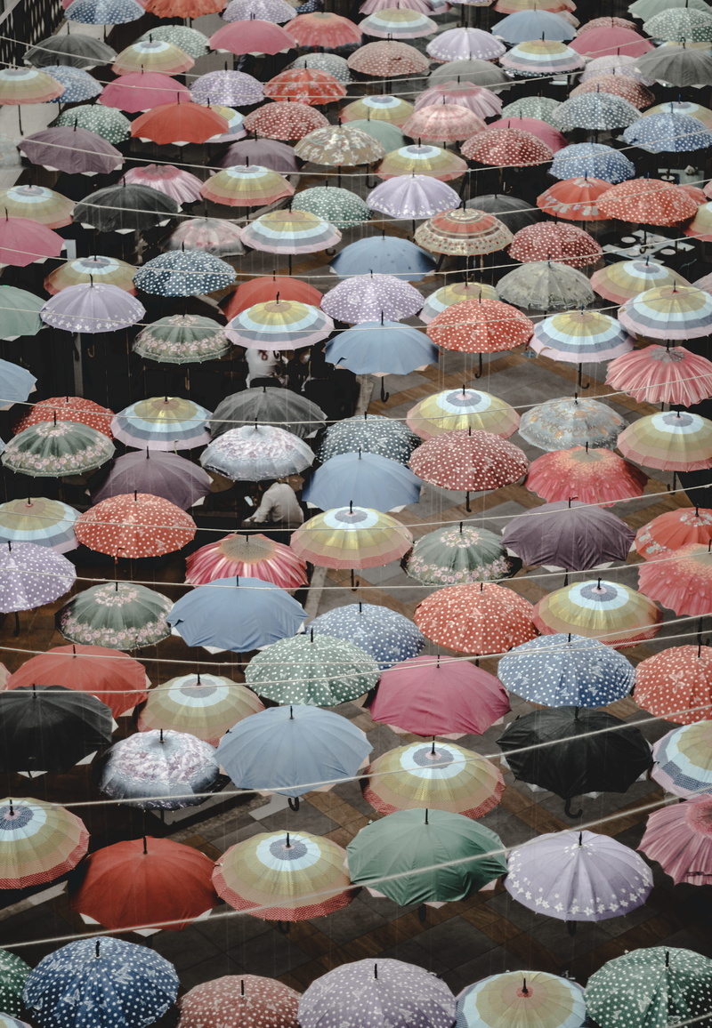day, variation, pattern, large group of objects, repetition, abundance, 4K, street photography, urban, hanging, candid, retail display, choice, dubai mall