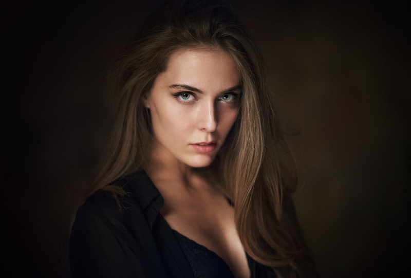 portrait, indoors, front view, hairstyle, adult, studio shot, headshot, beautiful people, women, black background, Amina Katinova, human hair, long hair