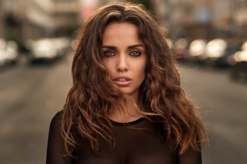 Martin Kühn, green eyes, black clothing, 1080P, face, bokeh, sideboob, pink lipstick, model, cleavage, open mouth, women outdoors, women, portrait, curly hair
