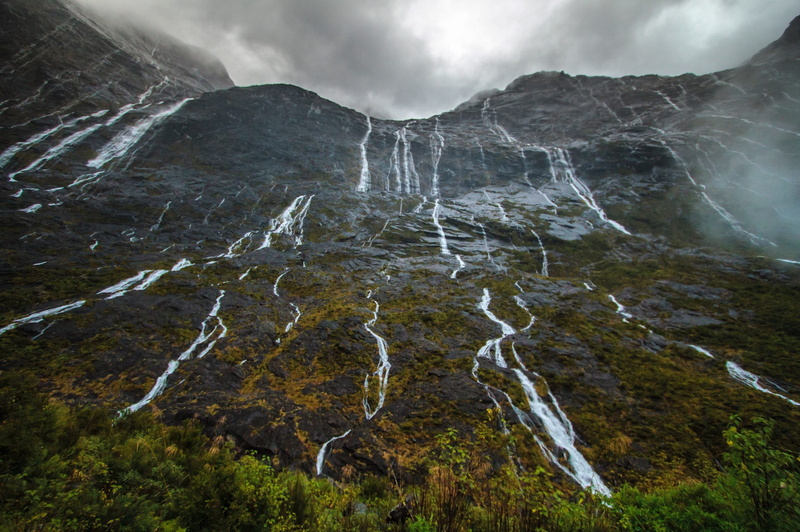 nature, non-urban scene, fiordland national park, environment, milford, new zealand, fjordland, land, rock, outdoors, tranquil scene, storm, fog, cliffs