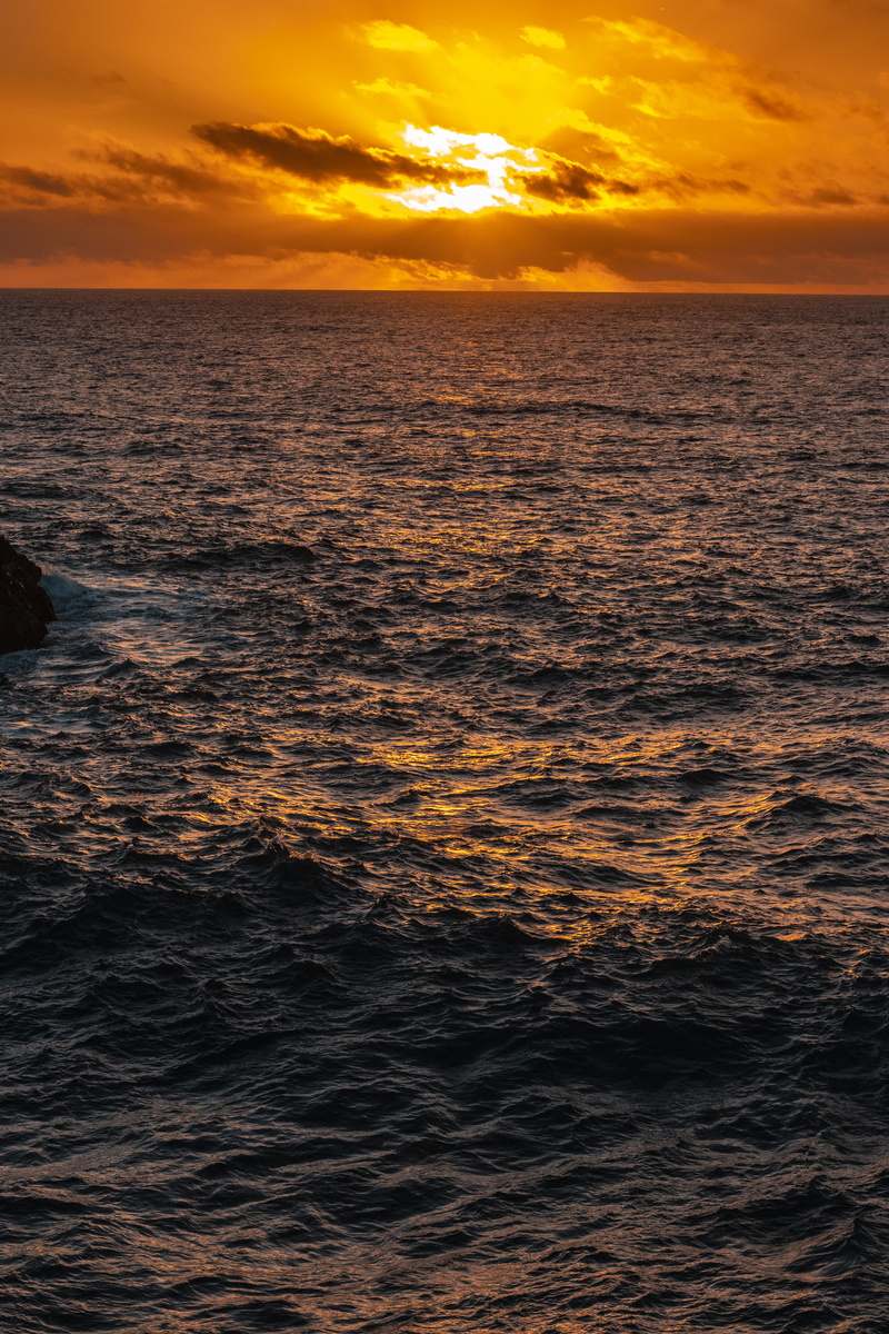 light, body, daytime, no people, sea, water, coast, sunlight, sea waves, flare, horizon, red sky, clouds, waterfront, scenics - nature, los hervideros