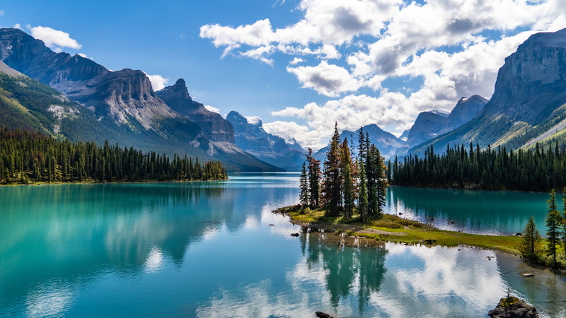 water, forest, landscape, clouds, nature, 1080P, Maligne Lake, sky, river, Canada, trees, rocks