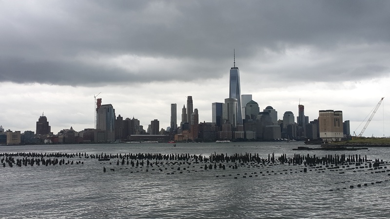 manhattan - New York City, spire, modern, city, built structure, 2K, river, skyscraper, scenic, new york, no people, sky, tall - high, water, famous Place