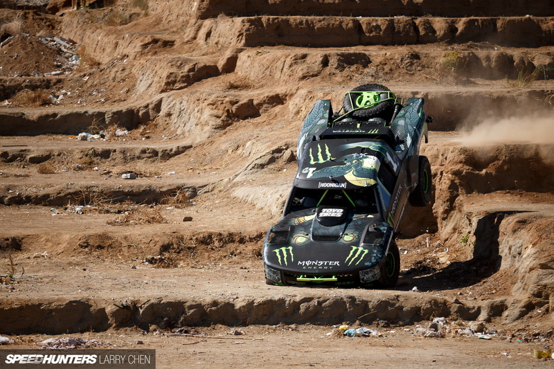 chevrolet, jump, stop, action, truck, black, trophy, 1080P, monster, cars, hd, blue